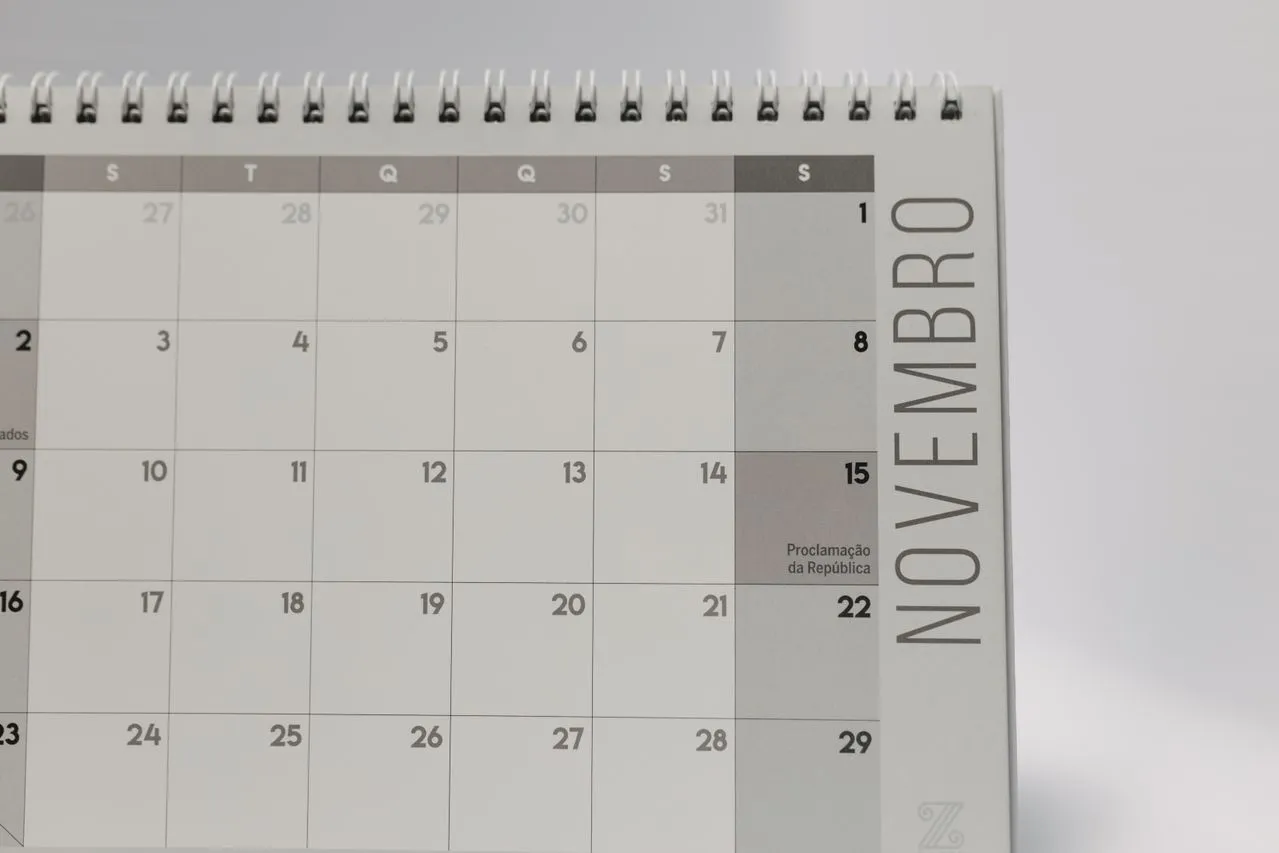 Calendário de novembro, mês em que o come-cotas é cobrado sobre os fundos de investimento