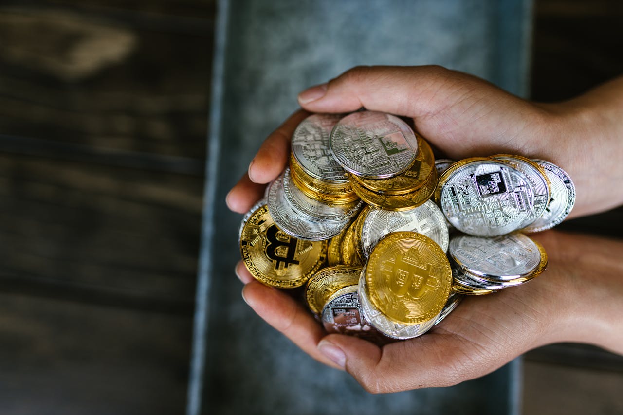 Banco Central do Brasil anuncia novas regras para exchanges e stablecoins, com transição até 2026.