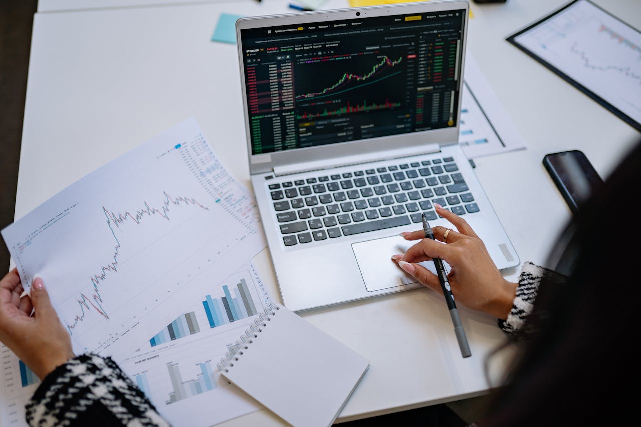 Analisando o desempenho de fundos de ações brasileiros