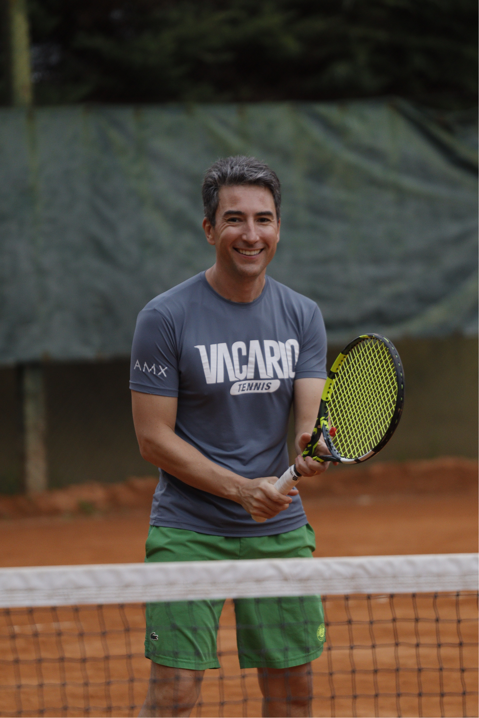 Participante com raquete no Ável Cup