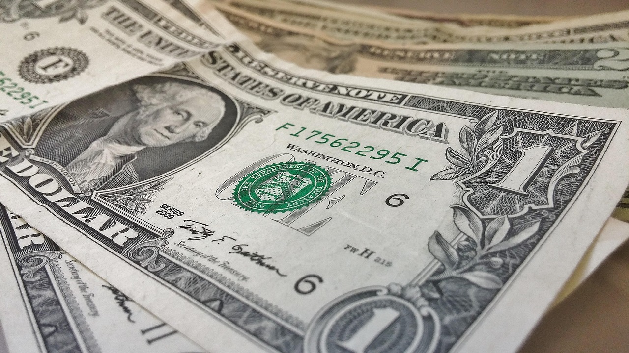 Como investir em dólar no Brasil com foco em diversificação e planejamento patrimonial.